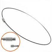 Wirehalsband/halsring med stålfärgat skruvlås, svart