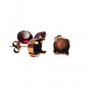 Earstuds with 8mm chaton settings, antique copper-plated