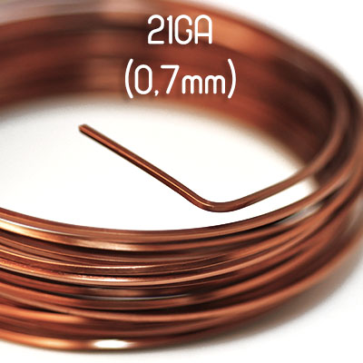 Fyrkantig non-tarnish antique copper wire, 21GA (0,7mm grov)